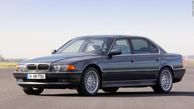 BMW 750il - Tomorrow Never Dies, 1997