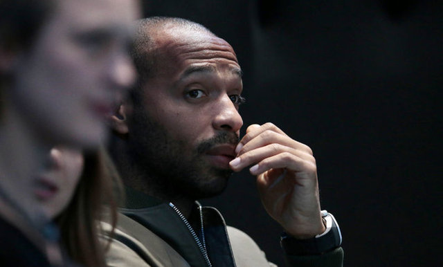 Thierry Henry - Yorumculuk yapıyor