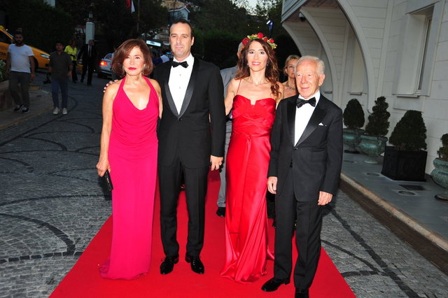 AYSEL ŞAVKAN, TUFAN-AYLİN KULEBEROĞLU, MEHMET ŞAVKAN