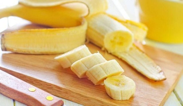 MUZ: -  - Muz bromelain isimli bir enzim içerir. Bu enzim cinsel gücü ve libidoyu yükseltir. Muz, seks sırasında erkeğin enerjisini artırarak cinsel gücü artırır.