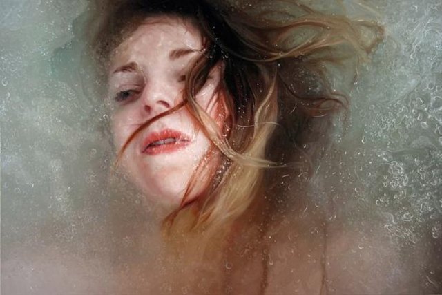 ABD'de yaşayan sanatçı Alyssa Monks'un çizdiği insan portreleri gerçek fotoğrafa benziyor.