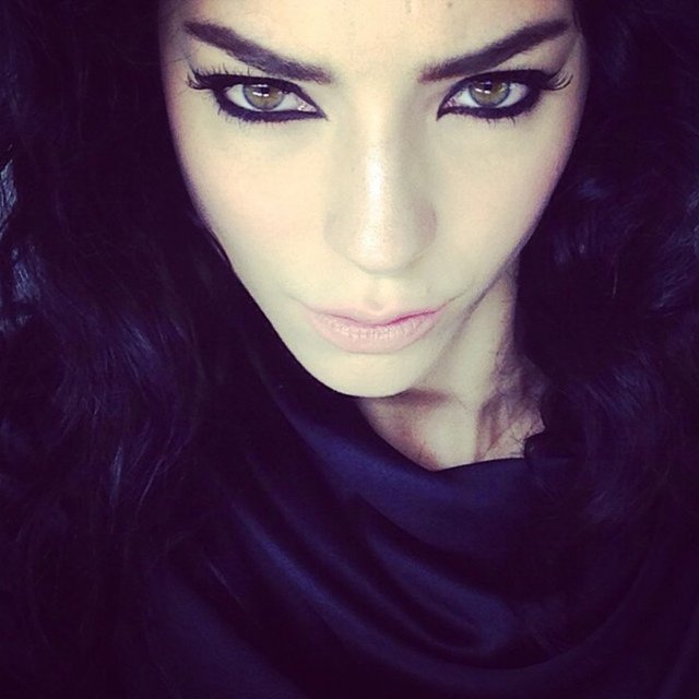 MERVE BOLUĞUR  - Dogum günleri benim için çok özel Olmustur..başta anneme sonra hayatımdaki özel insanlara ve tabii ki sevenlerime sonsuz sevgiler