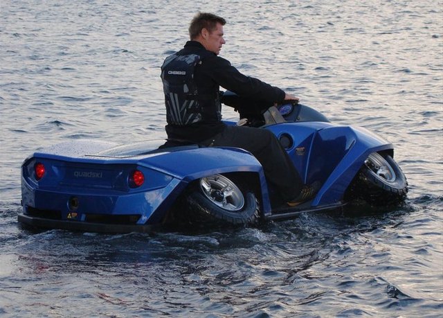 Gibbs Quadski - 2012 yılında üretilen Gibbs Quadski, dünyanın en çok ilgi gören araçlarından bir tanesi.