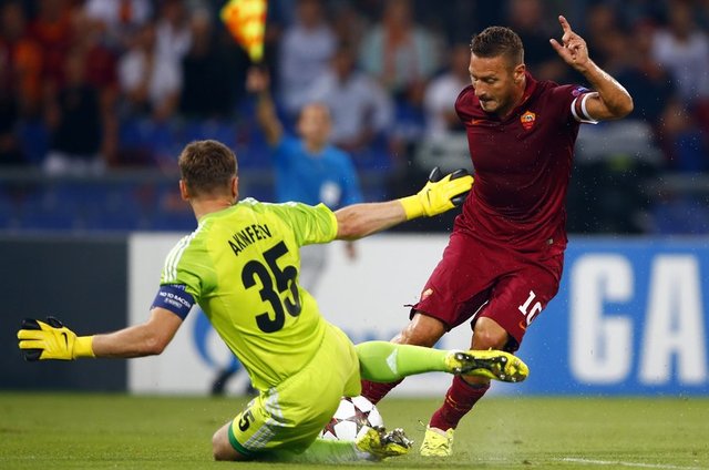 Skor 2-0 olduktan 10 dakika sonra yani 20. dakikada Iturbe bu kez Maicon'a asist yaptı: 3-0