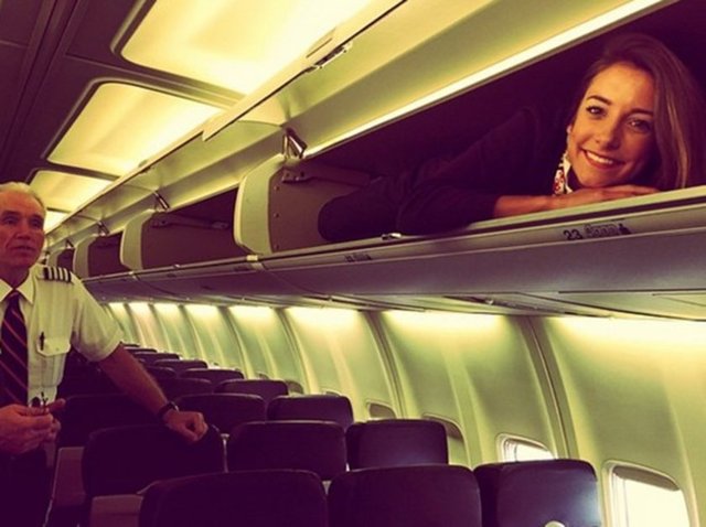 Bu yolla neredeyse her uçuşta yolcu ve hostes arasında yaşanan el bagajının kabine sığıp sığmadığı tartışmasına kendi yöntemleri ile cevap veren hostesler aynı zamanda aynı 'ice bucket challenge', da olduğu gibi birbirlerine meydan okuyor.  -