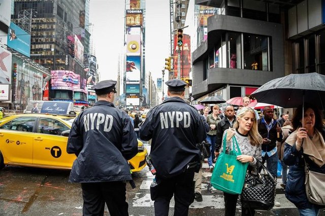 Ulusal Güvenlik Konseyi Sözcüsü Caitlin Hayden, böyle bir saldırı planını teyit etmediklerini söyledi.