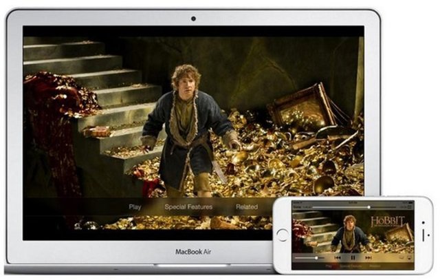 Android işletim sisteminde, dosyaları sürükle bırak yöntemiyle telefon ve bilgisayar arasında aktarabiliyoruz. iOS'ta ise hala iTunes olmadan bilgisayardan telefona aktarım mümkün değil.