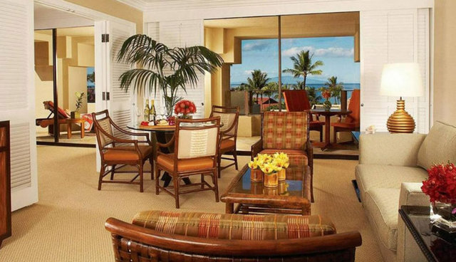 Four Seasons Resort Maui, Hawaii -  - Pasifik Okyanusu manzaralı suitte 24 saat hizmet veren uşak da bulunuyor.