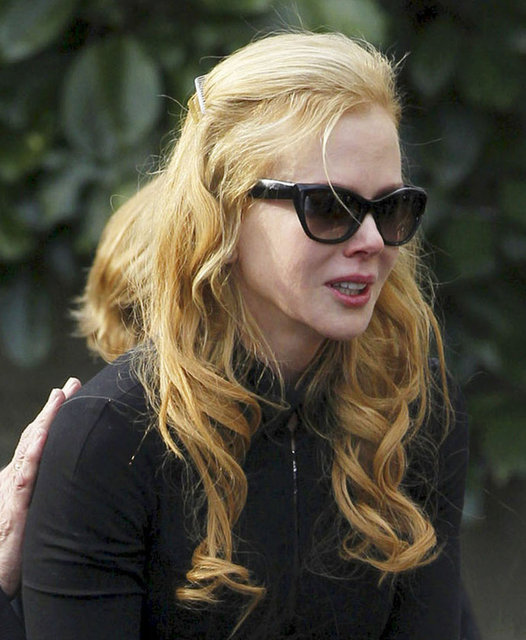 Ünlü oyuncu Nicole Kidman, geçtiğimiz hafta yaşamını yitiren babası Anthony Kidman'ı son yolculuğuna uğurladı.