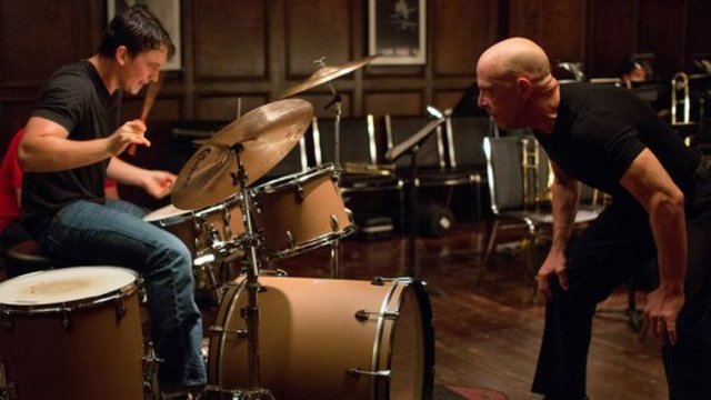 'En İyi Film Oscar'ı'na ne kadar yakın?: Sony Pictures Classics, "Foxcatcher"a yükleniyor. "Whiplash", Sundance galibi olmasından faydalansa bile ancak zoraki bir adaylık alabilir. - Türkiye vizyon tarihi: Sahibi var. Tarihi belli değil.