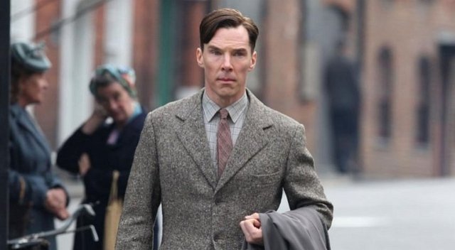 En İyi Film: -  - "The Imitation Game" - "Foxcatcher" - "Yaban" - "The Theory of Everything" - "Bay Turner" (karanlık at) - "Whiplash" (karanlık at) -
