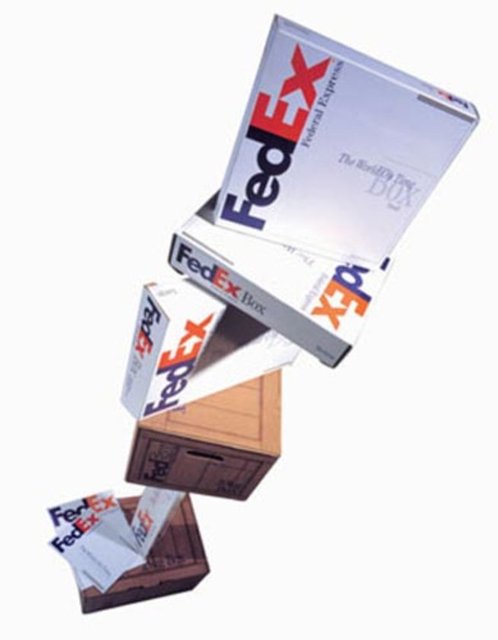 Kargo şirketi Fedex'in logosunda E ile X harfleri arasında ok bulunmaktadır.