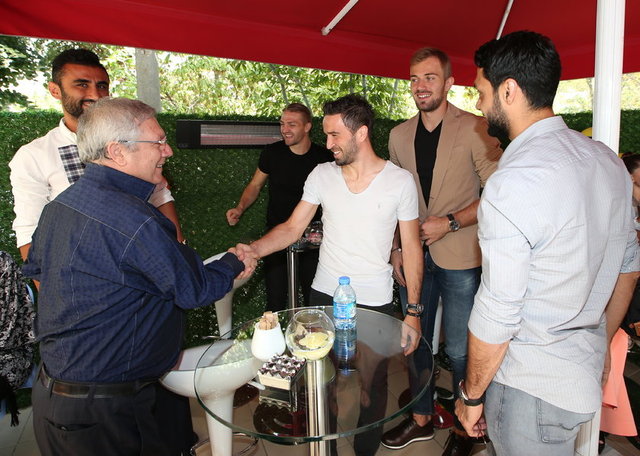 AZİZ YILDIRIM