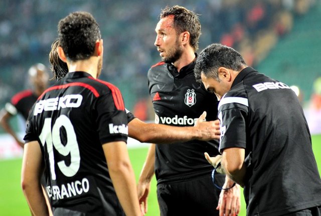 Karşılaşmanın 90. dakikasında ise Tomas Sivok korkuttu.