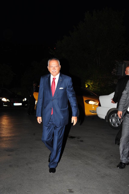 EKMELETTİN İHSANOĞLU