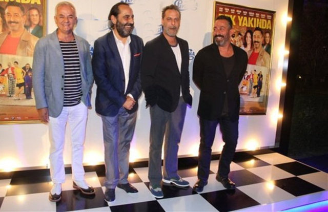 Sınırlı sayıda davetlinin katıldığı erken kutlama, Feriye Lokantası'nda gerçekleşti.