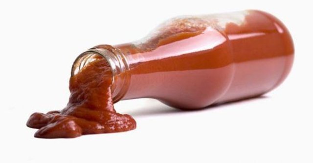 Ketçapın orjinalinde domates bulunmaz; zira Çinlilerin bulduğu Ketchup bir balık sosu olarak ilk kez ortaya çıkmıştır.