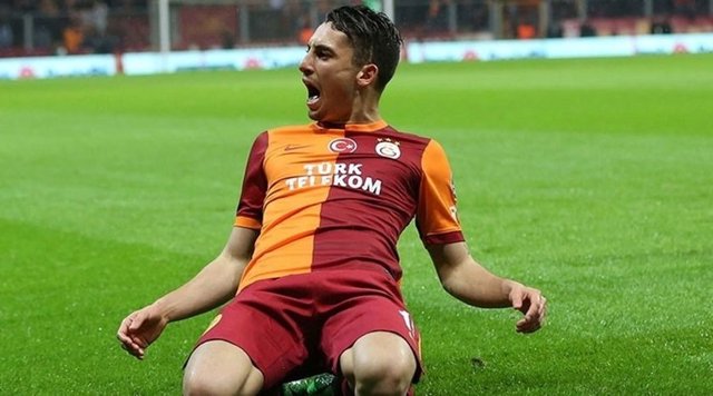 - Alex Nicolao Telles