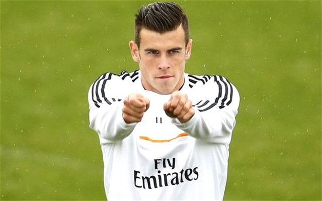 - Gareth Frank Bale -  -