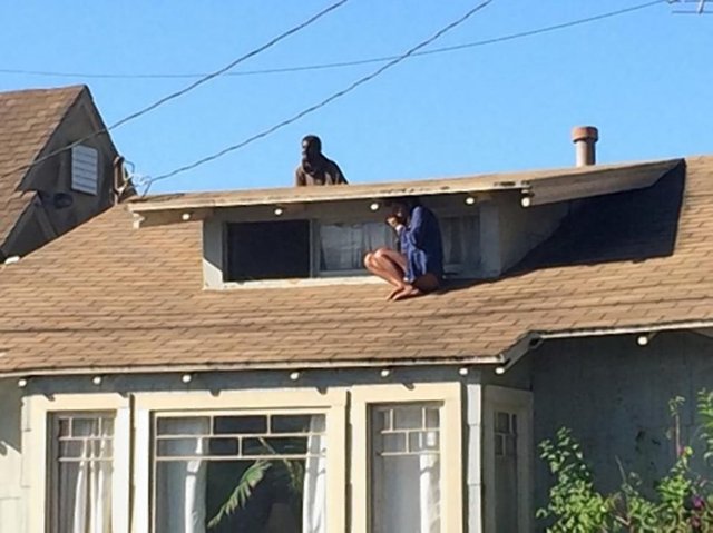 Los Angeles kentinde meydana gelen olayda, Melora Rivera isimli kadın evine tanımadığı bir adamın girdiğini duyunca büyük korkuya kapıldı.