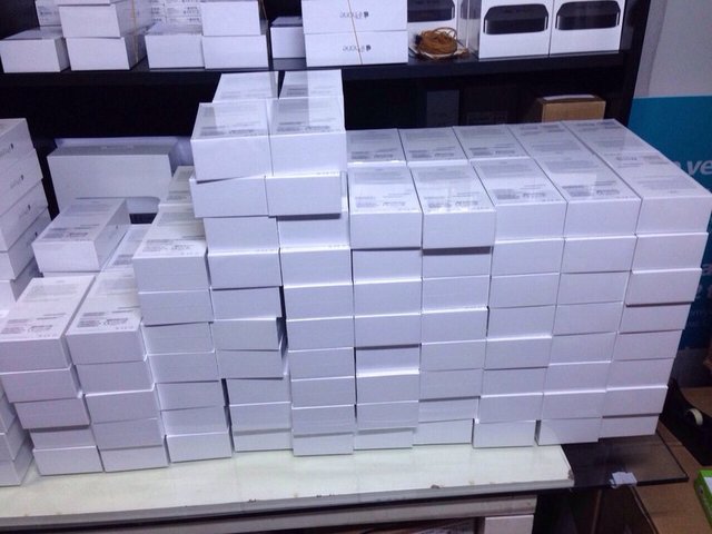 iPhone 6 (128 GB): 2 bin 949 TL
