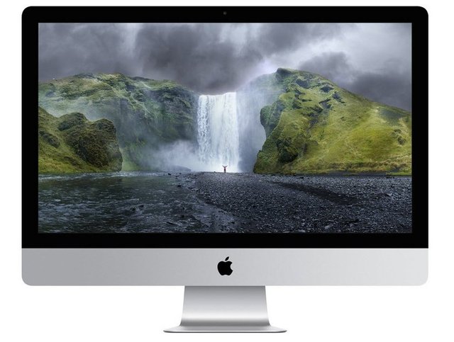 APPLE YENİ iMAC'İNİ DE TANITTI - Sadece 5 mm inceliğinde olan Apple'ın yeni retina ekranlı iMac'i 27 inç genişliğinde bir ekrana sahip. AMD Radeon R9 M290X grafik işlemci kullanan iMac'ler 2 bin 499 dolarlık fiyat etiketiyle satışa sunulacak.