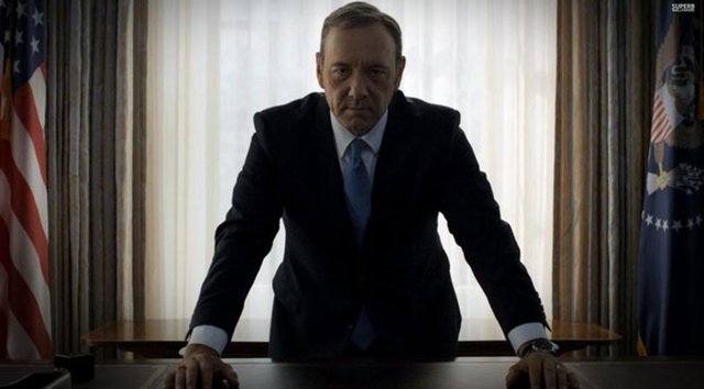 House of Cards -  - The New York Post: Dizi, ABD'nin başkenti Washington'da yaşanan olayları anlattığını iddia ediyor