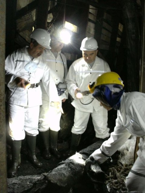 Kulikarla ocağa inen komisyon üyeleri, facianın izlerini taşıyan madende incelemelerde bulundu.