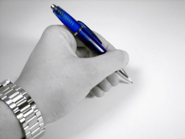 Solak insanlar, sağ elini kullanan insanlara oranla 3 yıl daha az yaşar. -