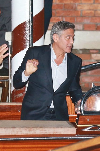 Bu, Amal Alamuddin'in ilk evliliği. Clooney ise 1989 ile 1993 yılları arasında oluncu Talia Balsam ile evli kalmıştı.