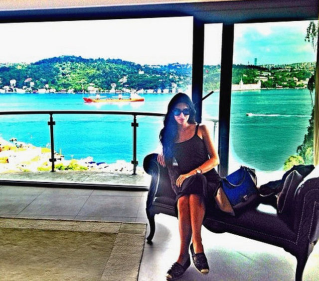 Arda Turan'ın adı geçtiğimiz ay Diyar Onar ile aşk dedikodularına karışmıştı.