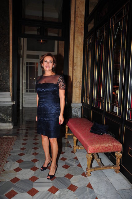 REVNA DEMİRÖREN 