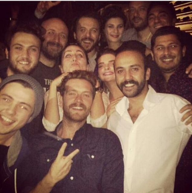 -  - Muhteşem Yüzyıl'dan rol arkadaşları Pelin Karahan, Aras İynem Bulutlu, Halit Ergenç, Sarp Akkaya, Serkan Altunorak'un yanı sıra İpek Karapınar, Nur Fettahoğlu ve Burak Yamantürk de katıldı.