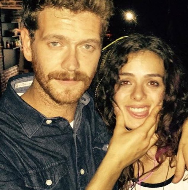 - Özpirinçci, "Engin Öztürk iyi ki de doğmuş. Can o can! (Kesin yanlış yazdım) notuyla paylaştığı fotoğrafla arkadaşının doğum gününü kutladı.