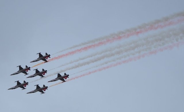 Özel olarak tasarlanan uçağın üzerindeki tüm sembollerin bir anlamı olduğunu vurgulayan Günar, şöyle devam etti: