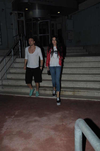 Allah kimsenin başına böyle şeyler vermesin. Her insan hata yapar hayatta. Ben böyle şeylerden prim yapacak bir kız değilim.