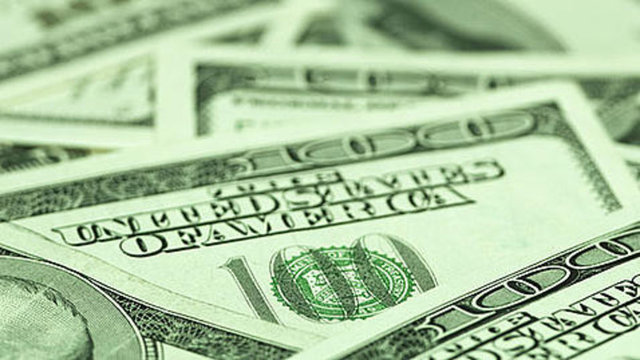1929 yılında yapılan çalışma sonucunda banknotlar için en dayanıklı rengin yeşil olduğu ortaya çıktı ve o günden beri rengin çok çeşitli tonları Amerikan Doları üzerinde kullanılmaya başladı.  -