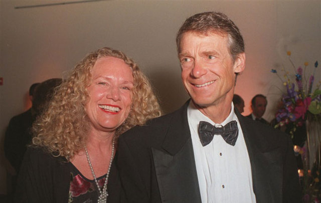 Jim - Lynne Walton - SERVETİ: 36.2 milyar dolar -   -  -