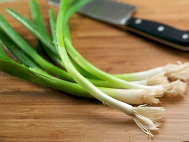 Vücutta bulunan kötü kolesterolü ve yüksek tansiyonu düşürücü etkisi vardır.