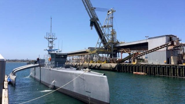 Dünyada bir milyona yakın gemi çalışanını temsil eden Uluslararası Taşımacılık İşçileri Federasyonu bu teknolojinin insanın yerini alacağına inanmadığını belirtiyor.