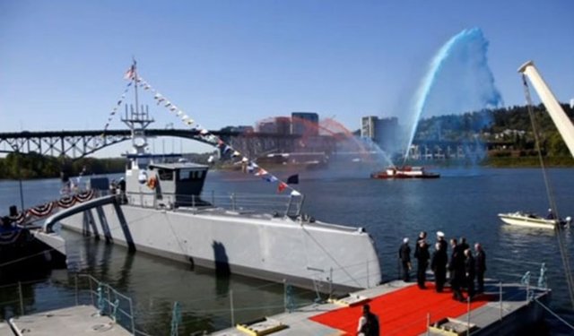 Denemede saatte 30 deniz mili hızla (48 km) ulaşan geminin, 120 milyon dolarlık bir geliştirme projesinin ardından, 20 milyon dolar civarında bir maliyeti olabileceği bildirildi.