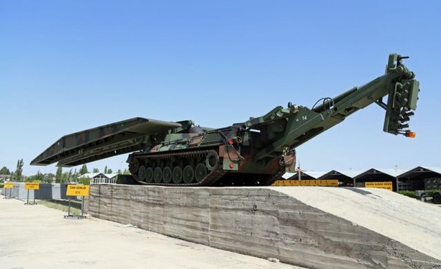 Reaktif zırh kaplaması tank personelinin füzeli saldırıdan burnu dahi kanamadan kurtulmasını sağlarken, saldırı sonrasında yoluna devam eden tank DAEŞ'e büyük zayiat verdi.