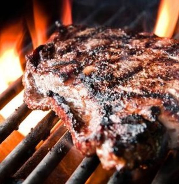 Bifteği olabildiğince organik haliyle tüketmeye çalışın. Bu haliyle bedeniniz için çok daha sağlıklı ve protein alımı için en doğru şekli olacaktır. Özellikle ızgara olarak pişirmelisiniz. Izgara etinizi sebzelerle tüketebilirsiniz.