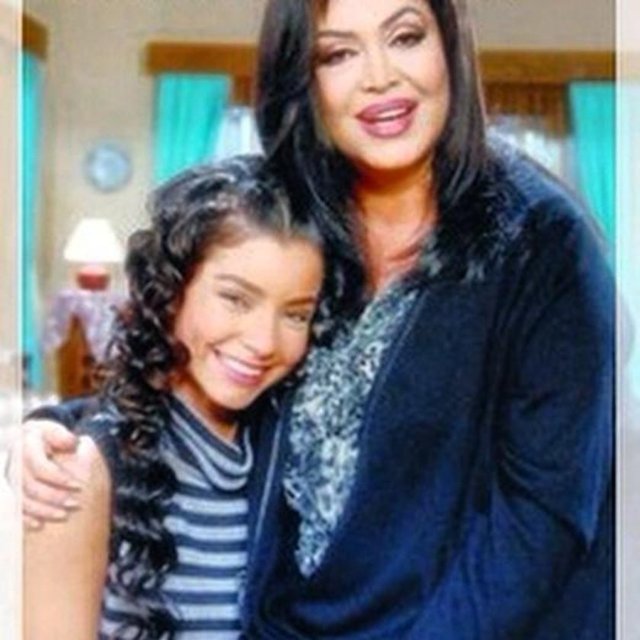 MERVE BOLUĞUR  - Eskiler