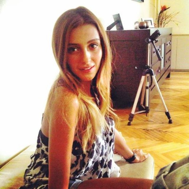 ÖZGE ULUSOY  - Herkese günaydın