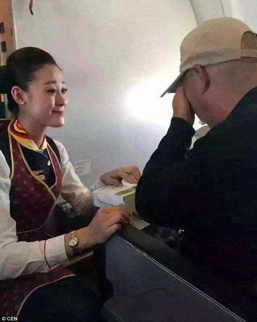 Şu an Çin'de Fan Shenyang'dan övgüyle bahsediliyor.  Bay Niu ise, yerel gazetecilere yaptığı açıklamada şunları söyledi: "Bana yemeğimi yedirmeye başladığında ağlamaya başladım. O ise göz yaşlarımı ve burnumu sildi. Kızın adını bilmiyorum ama tekrar teşekkür ederim" diyor.