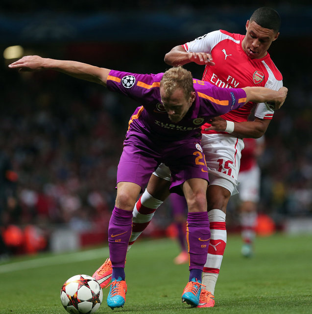 -  - - O degil de mor forma nerden cikti!??