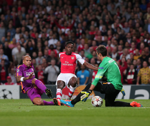 - - Neden inadına mor forma???