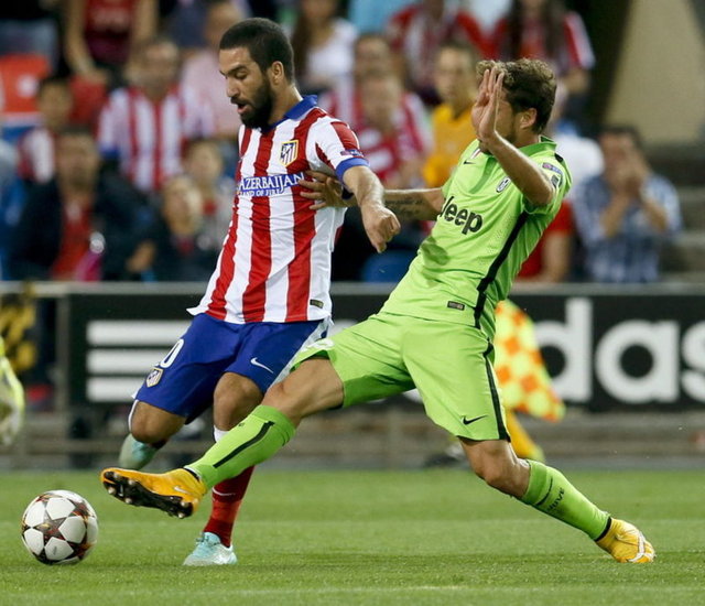 El Mundo gazetesi, "Saf altın Arda" başlığında bu çocuğun Türk lokumu gibi lezzetli olmaya başladığını ifade etti. Gazete, Arda'nın sahada ne yapacağını bilen ender futbolcuların başında geldiğine de işaret etti.