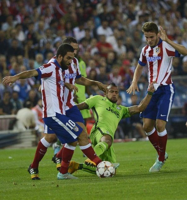 Atletico Madrid'de dördüncü sezonunu geçiren Arda Turan "Oturup düşündüğümde, bu takımdan gitmek için kendime geçerli bir  sebep aradım ama yok. Avrupa'nın en iyi takımlarından birisi olduk."